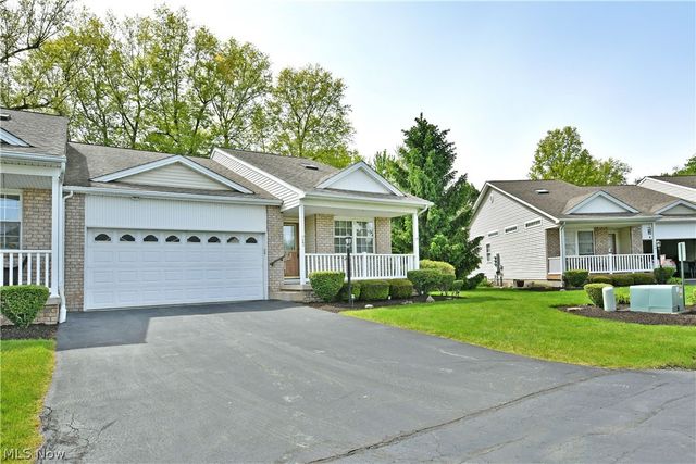23 Eagle Pointe, Cortland, OH 44410