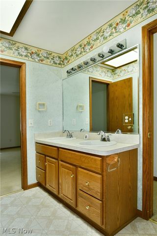 23 Eagle Pointe, Cortland, OH 44410