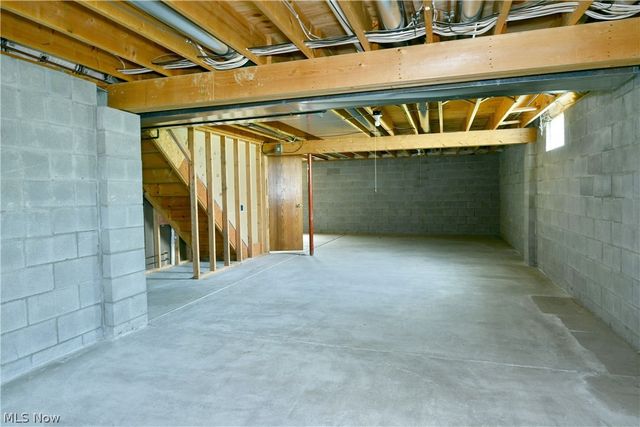 23 Eagle Pointe, Cortland, OH 44410