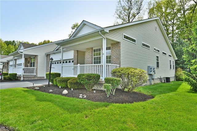 23 Eagle Pointe, Cortland, OH 44410