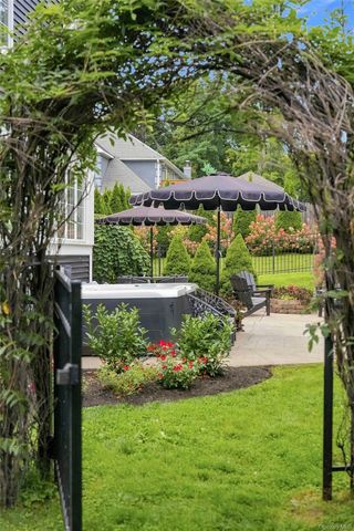 10 Country Club Road, Hopewell Junction, NY 12533