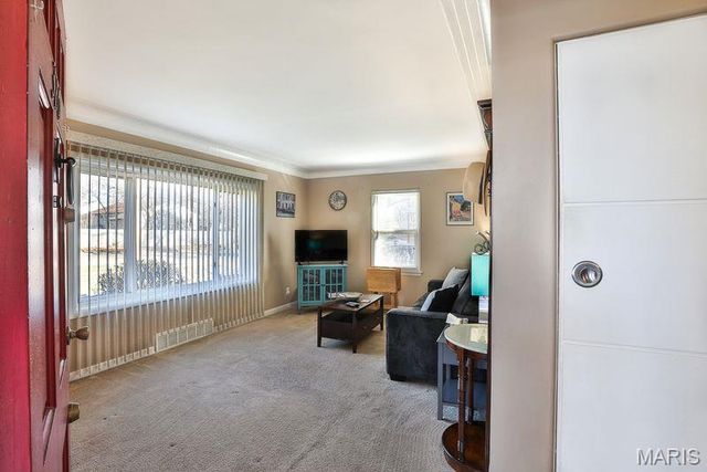 326 E Glendale Road, Webster Groves, MO 63119