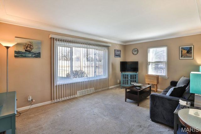 326 E Glendale Road, Webster Groves, MO 63119