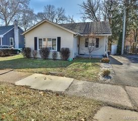 326 E Glendale Road, Webster Groves, MO 63119