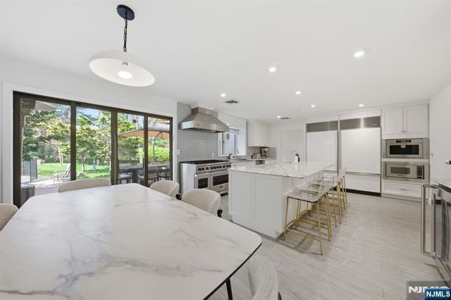 291 Truman Drive, Cresskill, NJ 07626