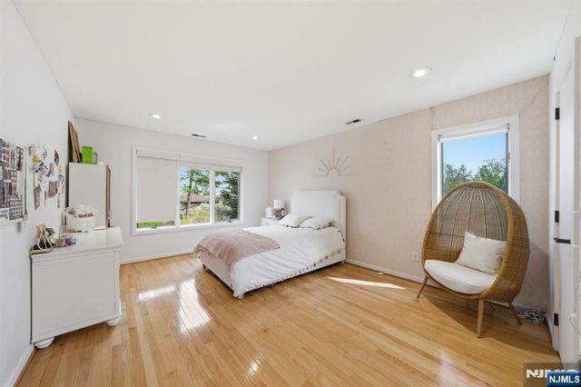 291 Truman Drive, Cresskill, NJ 07626