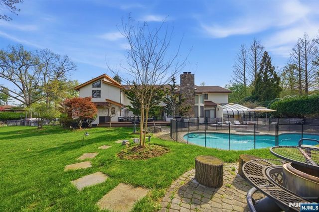 291 Truman Drive, Cresskill, NJ 07626