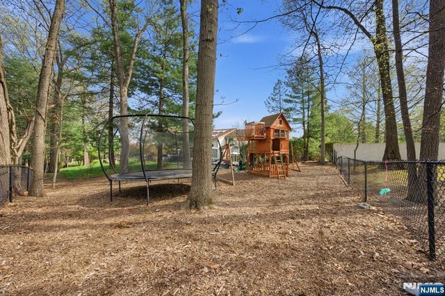 291 Truman Drive, Cresskill, NJ 07626