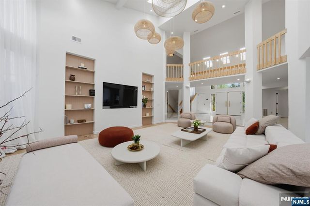 291 Truman Drive, Cresskill, NJ 07626