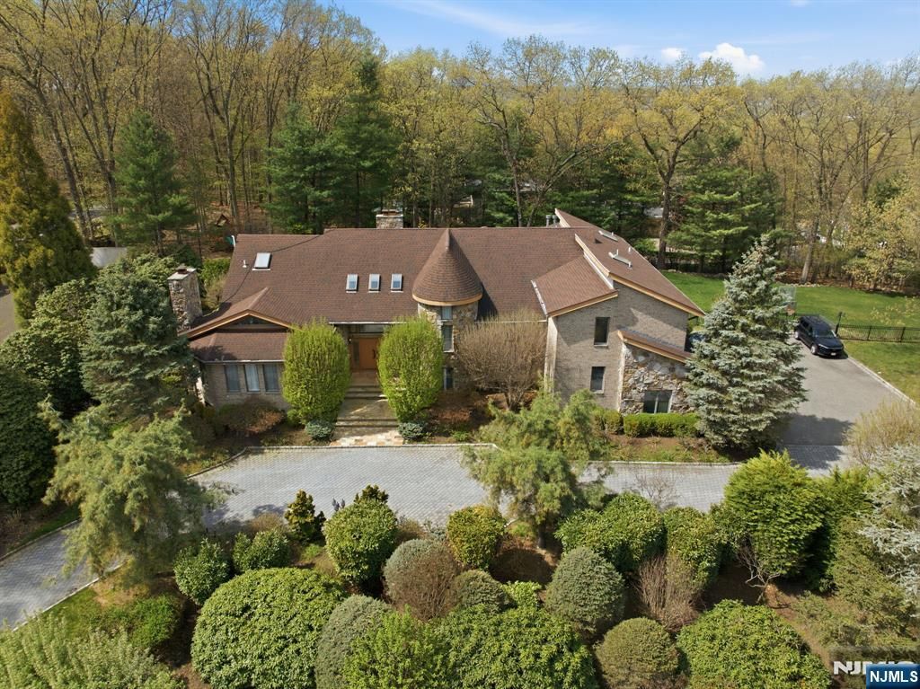 291 Truman Drive, Cresskill, NJ 07626