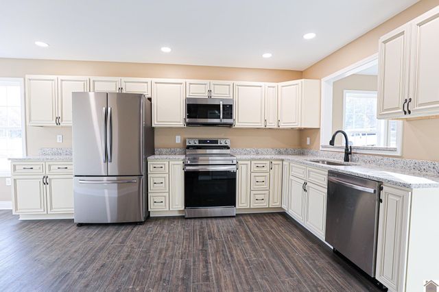 205 Clover Crescent # 33, Paducah, KY 42003