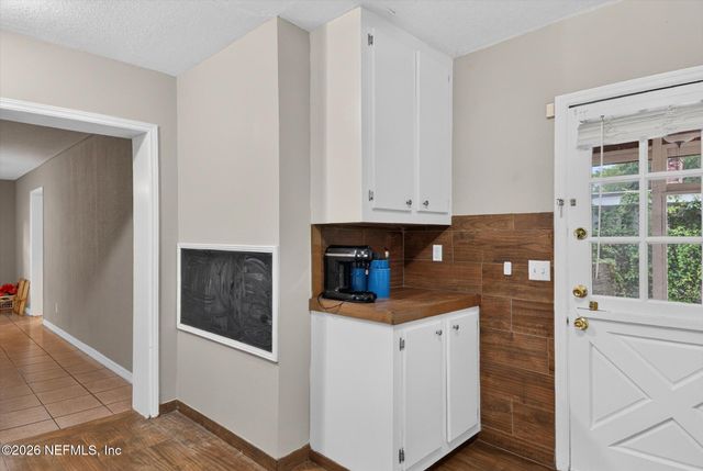 3718 PEACH Drive, Jacksonville, FL 32246
