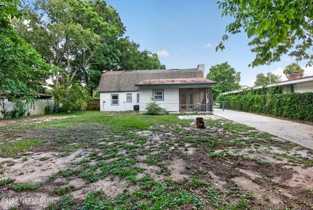 3718 PEACH Drive, Jacksonville, FL 32246