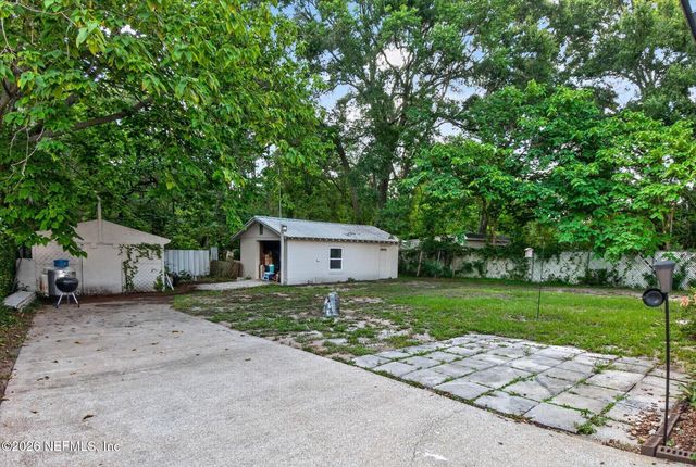 3718 PEACH Drive, Jacksonville, FL 32246
