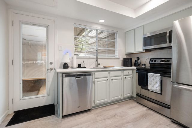 4050 Frankford Road 208, Dallas, TX 75287