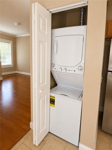 2855 Peachtree Road NE 101, Atlanta, GA 30305