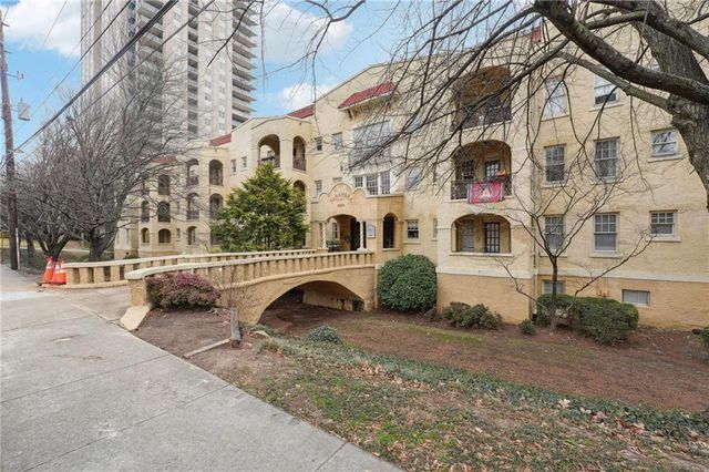 2855 Peachtree Road NE 101, Atlanta, GA 30305