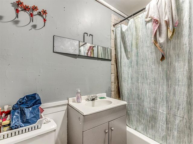 700 SE 49th Street, Oklahoma City, OK 73129