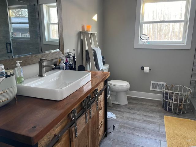 8020 Linden Drive, Almont Twp, MI 48003