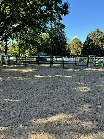 8020 Linden Drive, Almont Twp, MI 48003