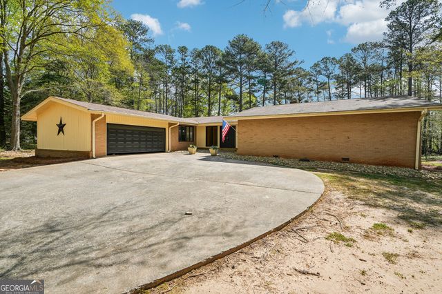 121 Cannongate Circle, Sharpsburg, GA 30277