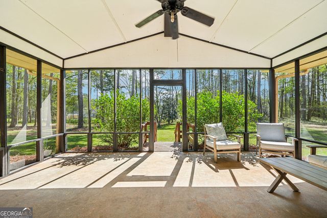 121 Cannongate Circle, Sharpsburg, GA 30277