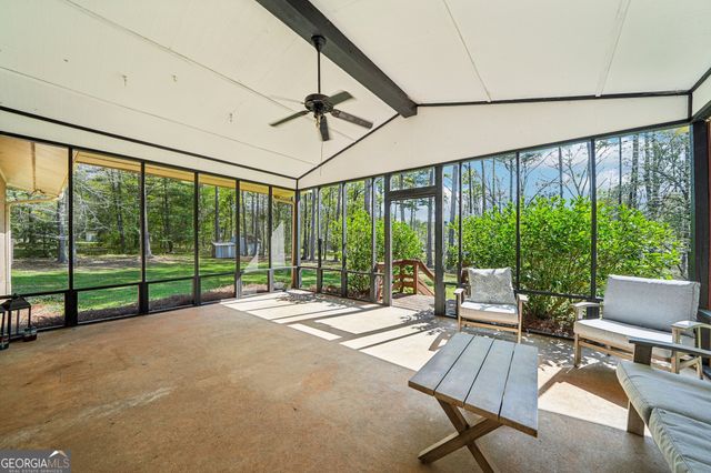 121 Cannongate Circle, Sharpsburg, GA 30277