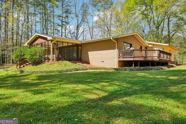 121 Cannongate Circle, Sharpsburg, GA 30277