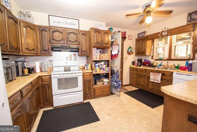 270 Walt Sanders Road, Newnan, GA 30263