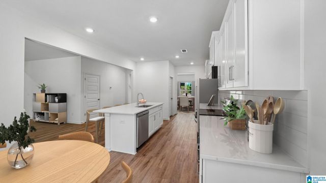 525 WAY STATION PLACE, Kimberly, AL 35091