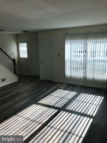 9 STARK CT, Newark, DE 19702
