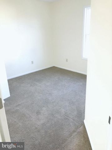 9 STARK CT, Newark, DE 19702