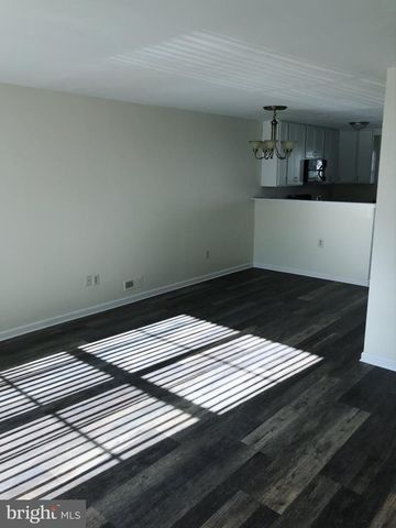 9 STARK CT, Newark, DE 19702