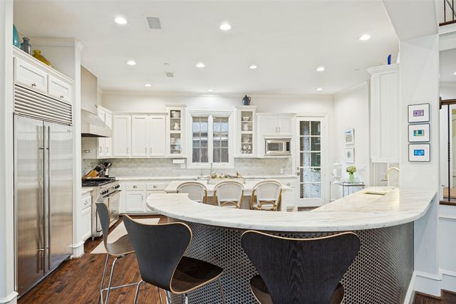 6523 Brookshire Drive, Dallas, TX 75230