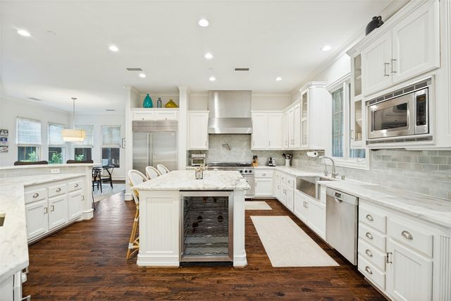 6523 Brookshire Drive, Dallas, TX 75230