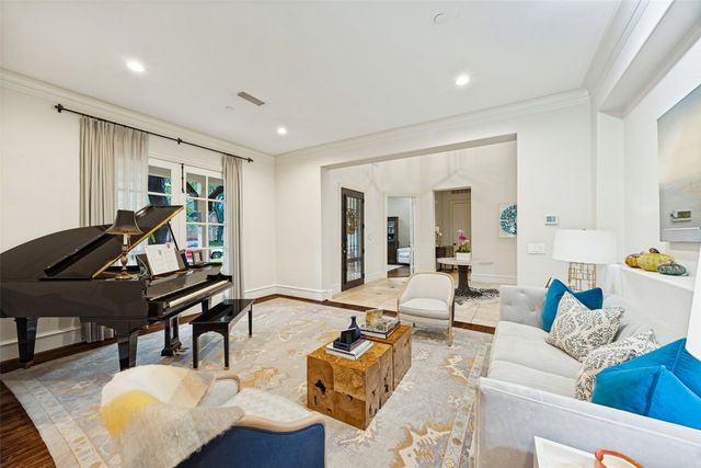 6523 Brookshire Drive, Dallas, TX 75230