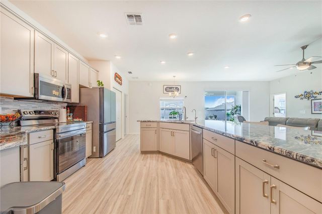 1096 SANDPIPER LOOP, Winter Haven, FL 33881