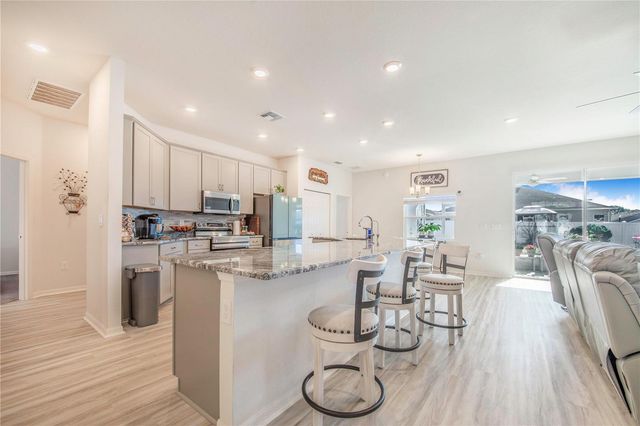 1096 SANDPIPER LOOP, Winter Haven, FL 33881