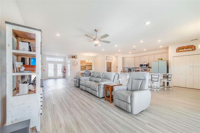 1096 SANDPIPER LOOP, Winter Haven, FL 33881