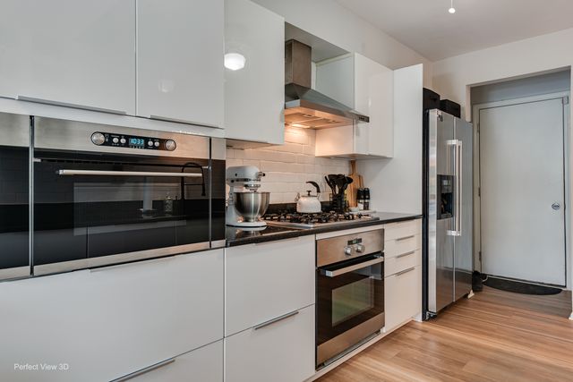 1860 Tamahawk Lane, Naperville, IL 60564