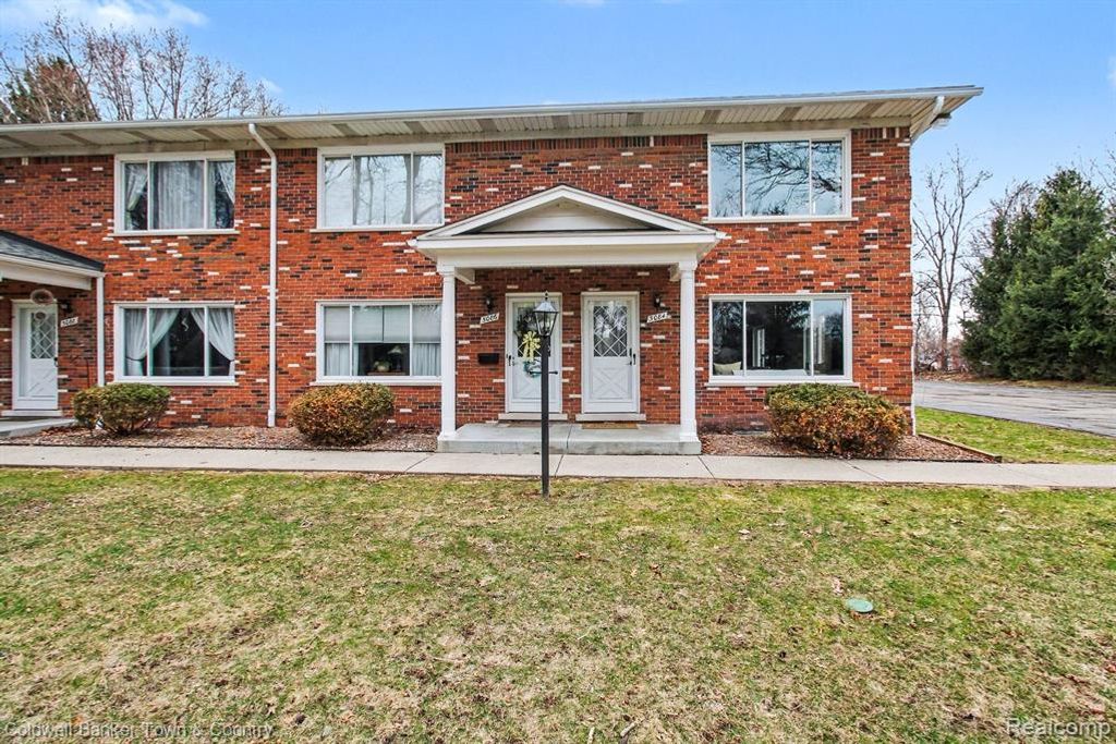 5084 Kintyre Lane, Brighton, MI 48116