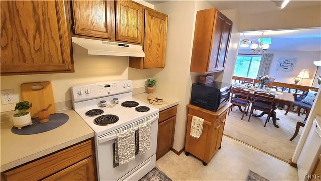 128 Sudbury Drive, Salina, NY 13088