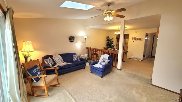 128 Sudbury Drive, Salina, NY 13088