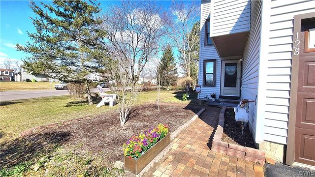 128 Sudbury Drive, Salina, NY 13088