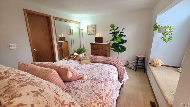 128 Sudbury Drive, Salina, NY 13088