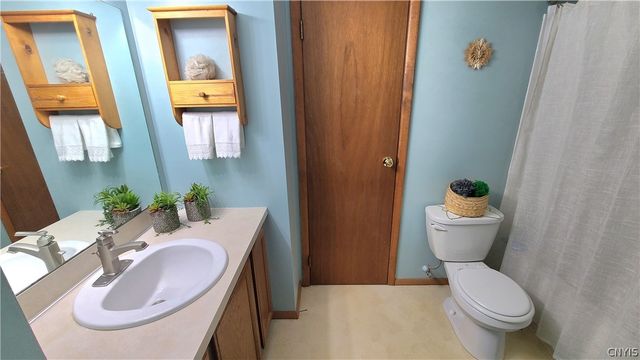 128 Sudbury Drive, Salina, NY 13088