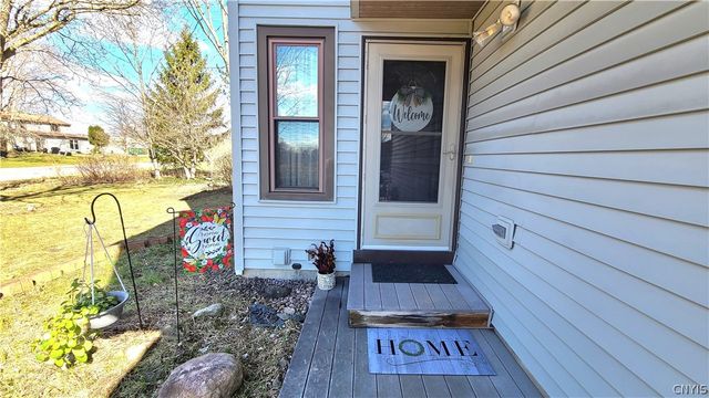 128 Sudbury Drive, Salina, NY 13088