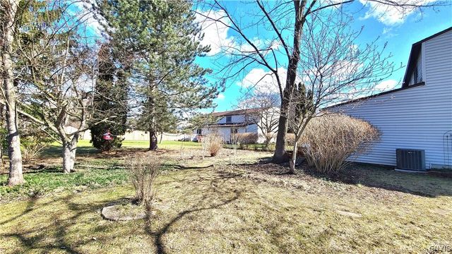 128 Sudbury Drive, Salina, NY 13088