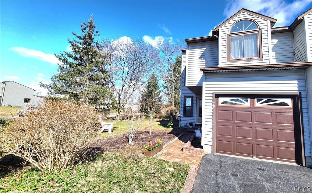 128 Sudbury Drive, Salina, NY 13088