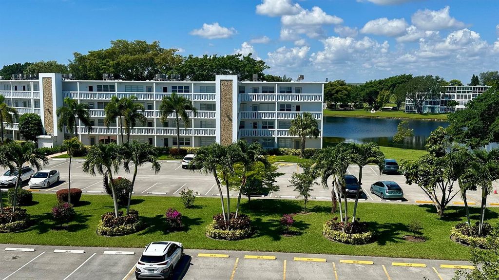 1044 Cambridge C, Deerfield Beach, FL 33442